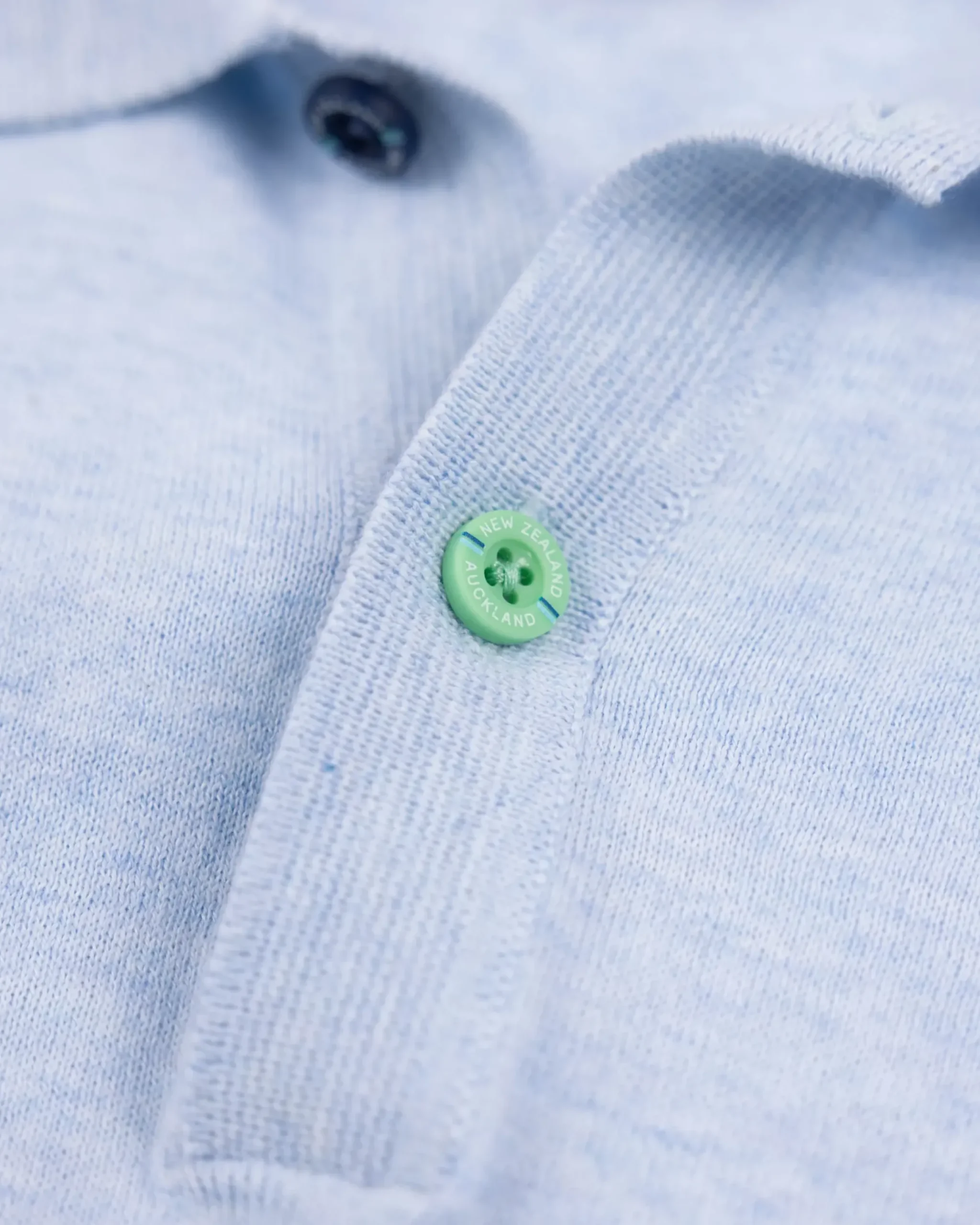 Basis lichtblauw poloshirt