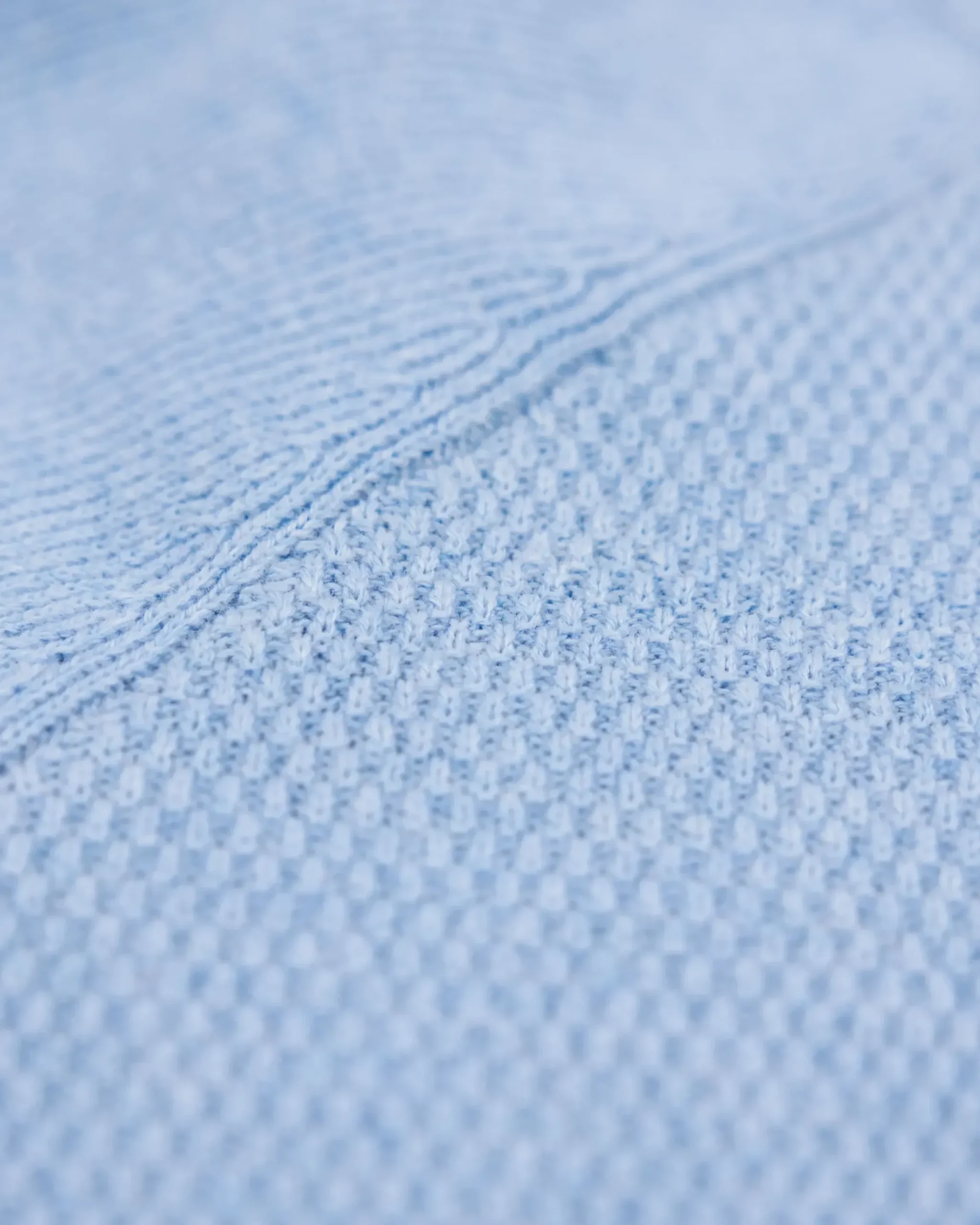 Blauwe effen pullover met ronde hals