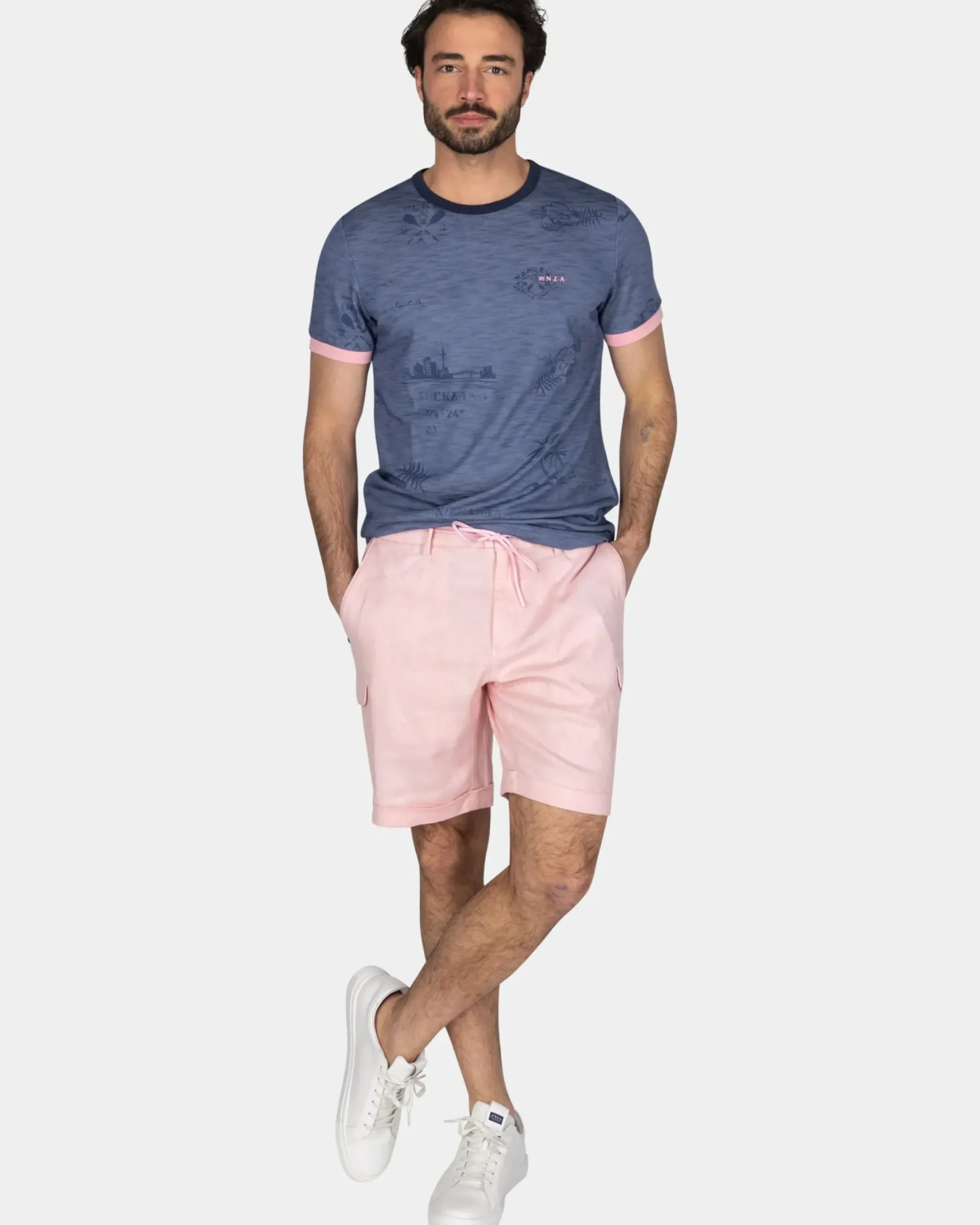 Blauw geprint t-shirt met roze details