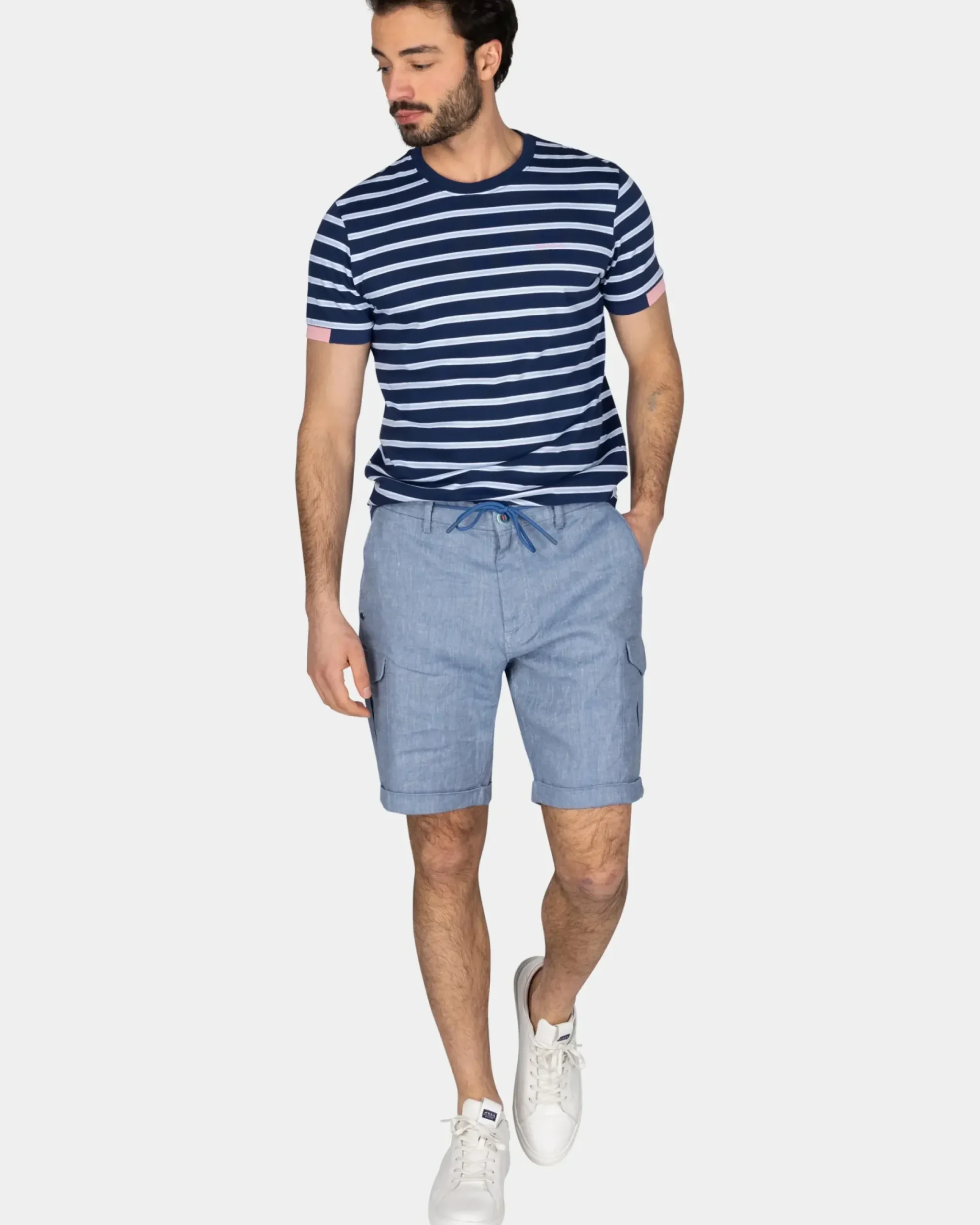 Blauw-wit gestreept katoenen t-shirt