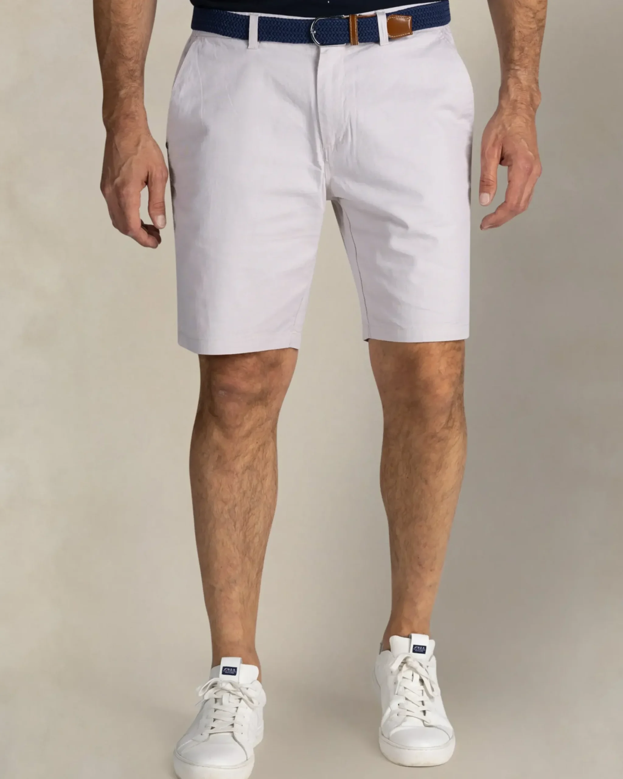 Ecru katoenen chino short met stretch