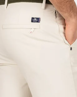 Effen chino met stretch - Cream