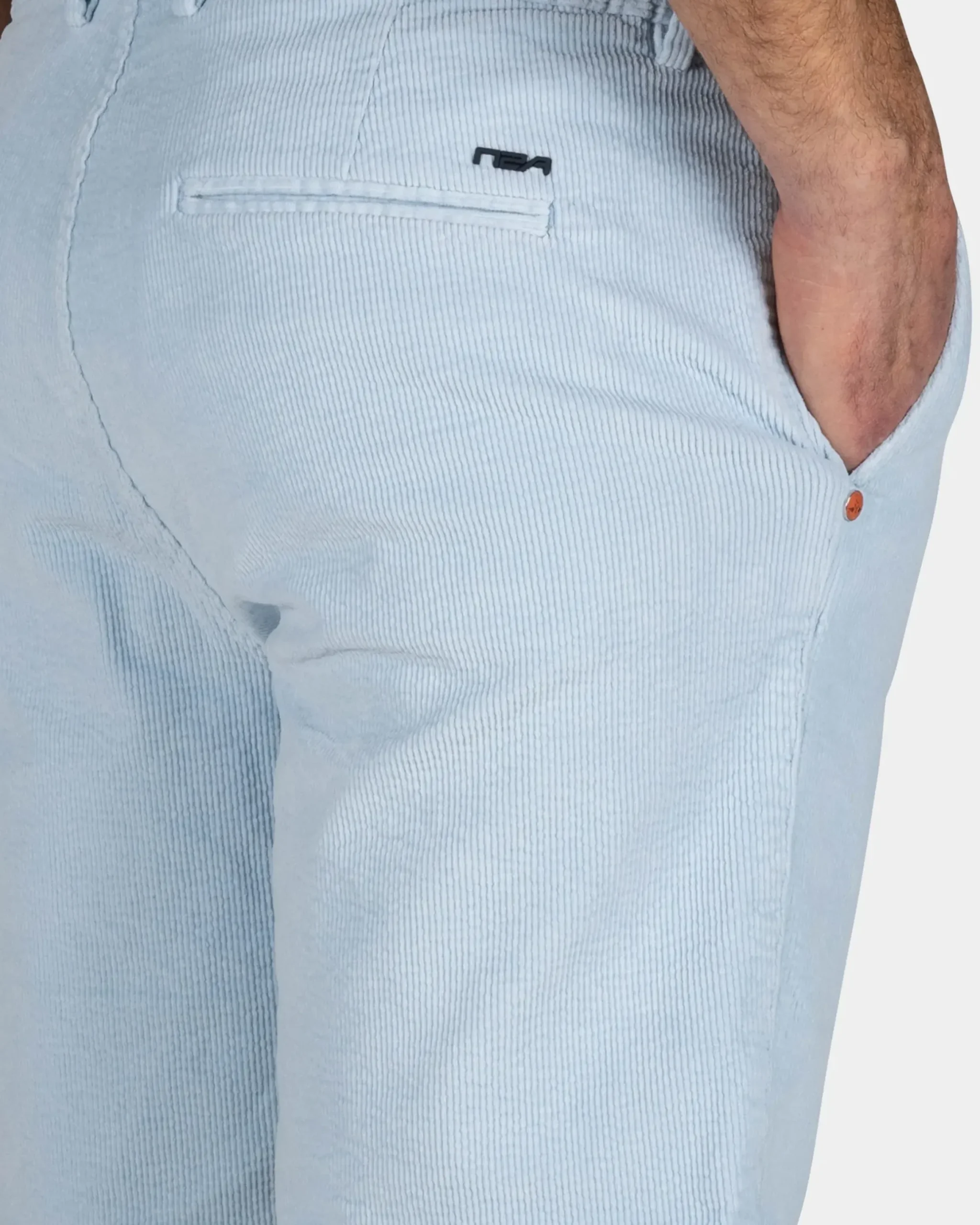 Lichtblauwe korte broek van rib