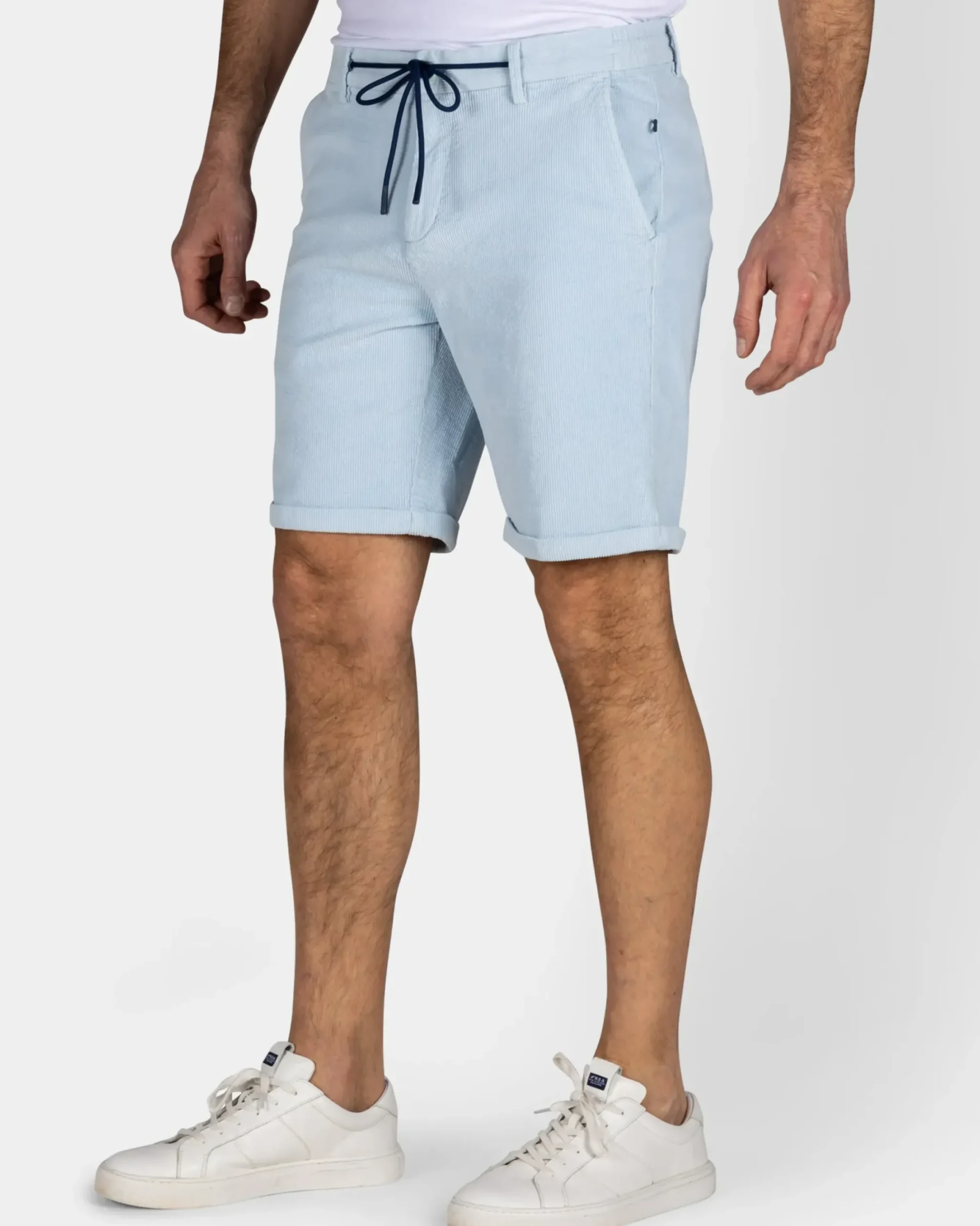 Lichtblauwe korte broek van rib