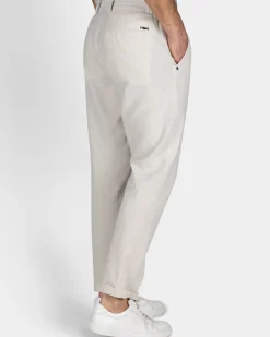 Witte chino met linnen